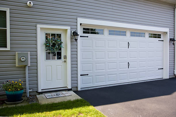 24/7 Emergency Garage Door Panel Replacement experts in Jackson County County, WV